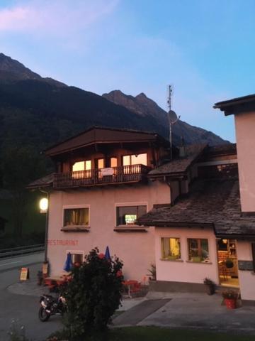 Hotel Val D'Arca Bregaglia المظهر الخارجي الصورة